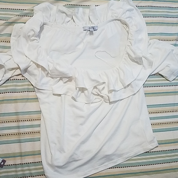 Rainbow Tops - Ruffle collar short sleeve top